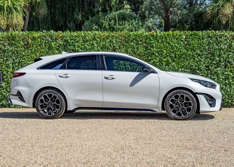 Kia Proceed 1.5 Pro Ceed White #4