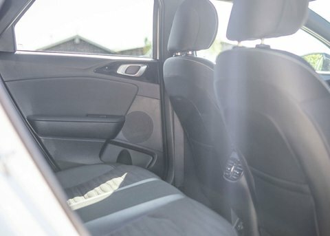Kia Proceed 1.5 T Gdi Gt Line Shooting Brake Black #32