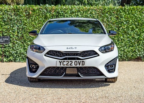 Kia Proceed 1.5 Pro Ceed White #2
