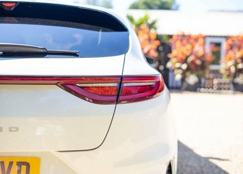 Kia Proceed 1.5 T Gdi Gt Line Shooting Brake Black #34