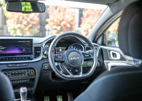 Kia Proceed 1.5 T Gdi Gt Line Shooting Brake Black #14