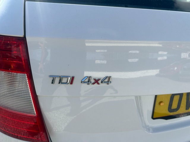 Skoda Superb 2.0 Tdi Elegance Dsg 4Wd Euro 5 Silver #15