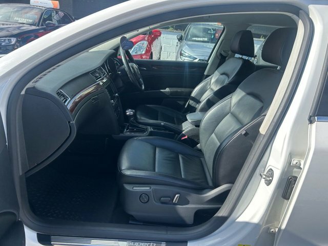 Skoda Superb 2.0 Tdi Elegance Dsg 4Wd Euro 5 Silver #17