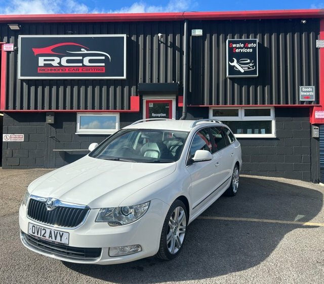 Skoda Superb 2.0 Tdi Elegance Dsg 4Wd Euro 5 Silver #1