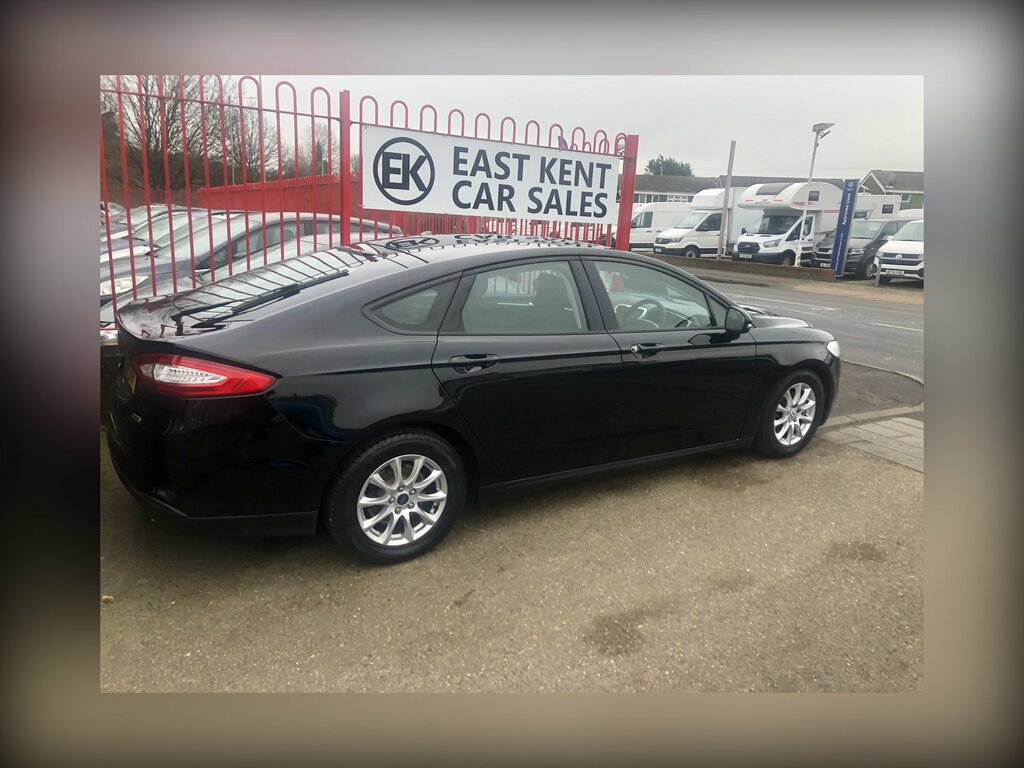 Ford Mondeo Mondeo PO65LVM Black #2