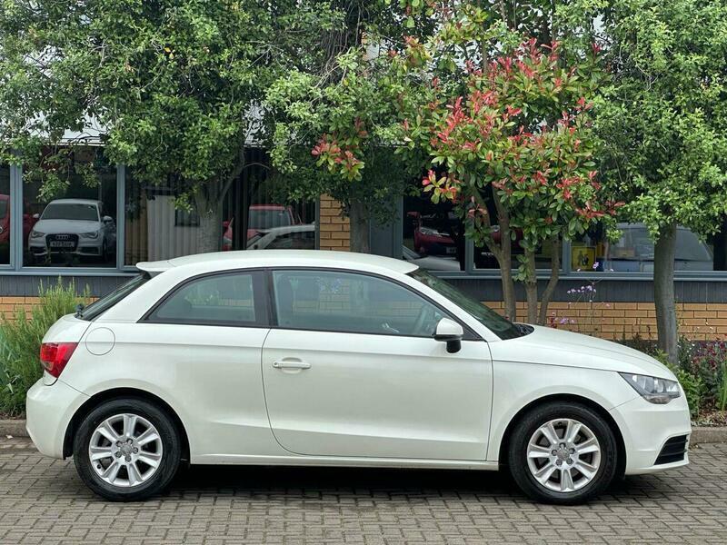 Audi A1 1.6 Tdi Se Euro EF62ODH White #3