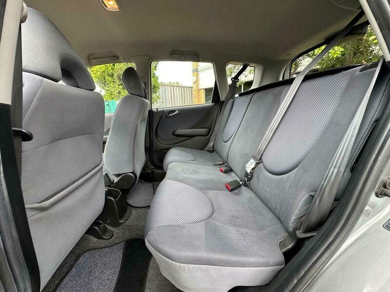 Honda Jazz Hatchback 1.4 I-dsi Se Cvt-7 200808 Black #18