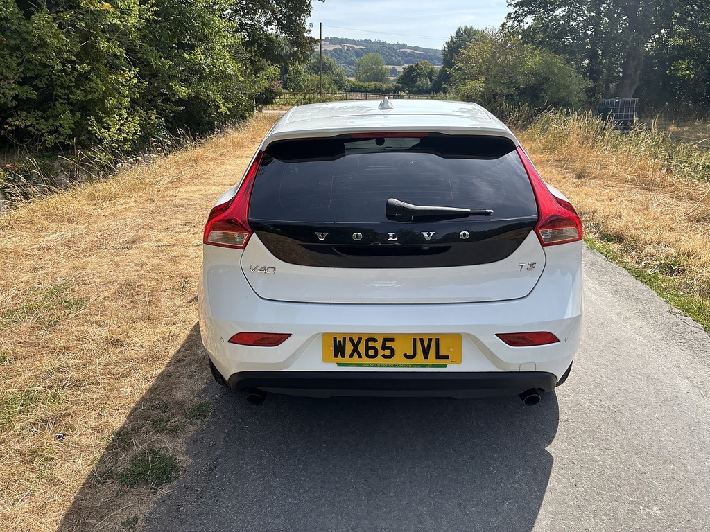 Volvo V40 2.0 T3 R-design Lux Nav 150 Bhp 1 Owner Sat Nav Grey #14