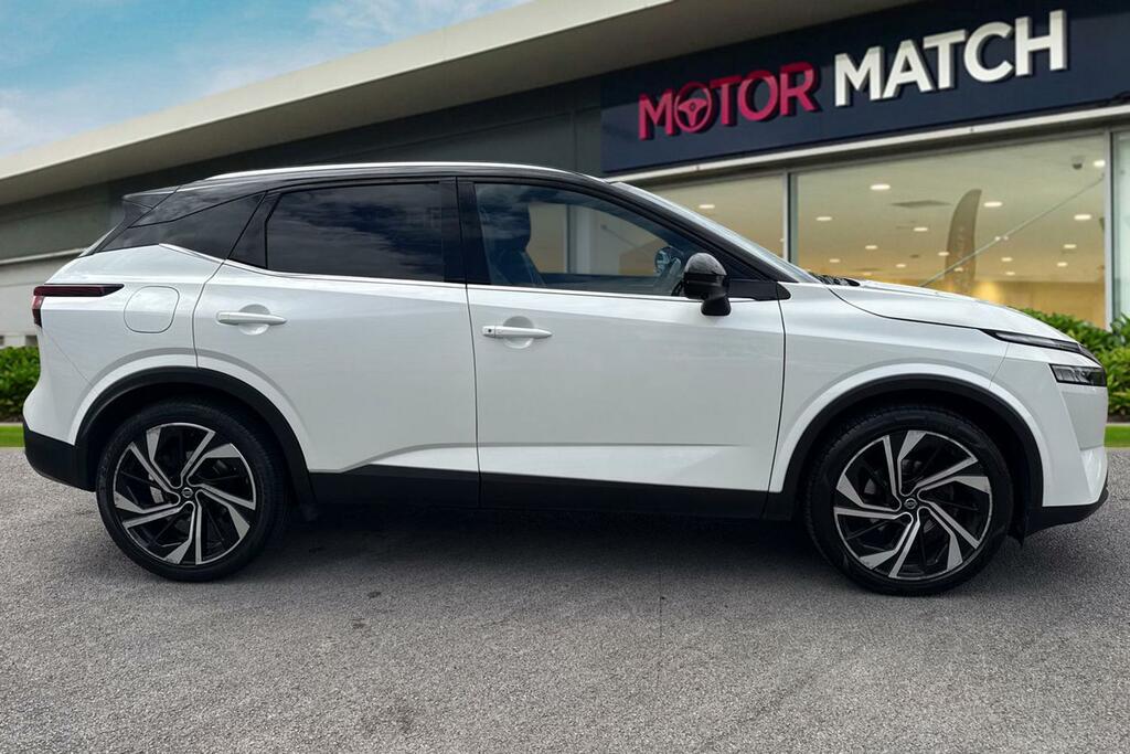 Nissan Qashqai 1.3 Dig-t Mhev Tekna Xtron Euro 6 Ss ML22PVF White #3