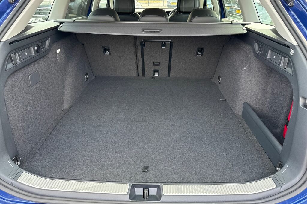 Volkswagen Passat 1.5 Tsi Ehybrid Life Dsg KS75HCA Blue #6