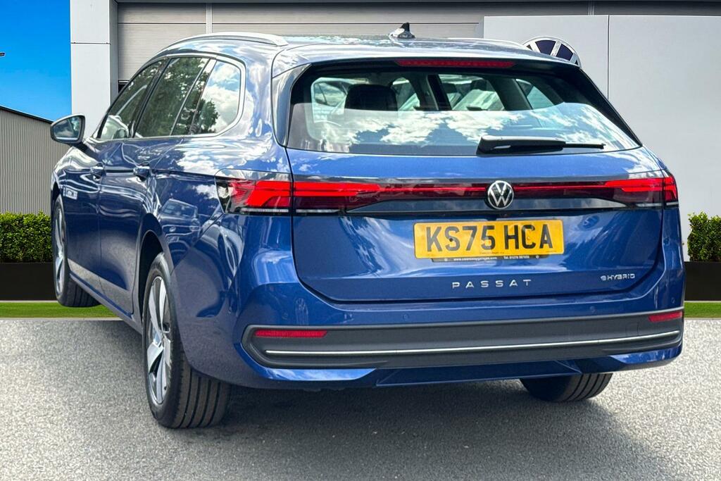 Volkswagen Passat 1.5 Tsi Ehybrid Life Dsg KS75HCA Blue #2