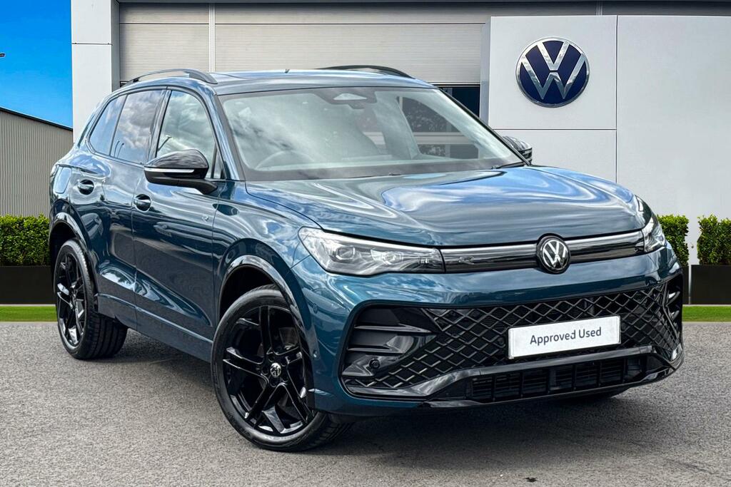 Volkswagen Tiguan 2.0 Tdi R-line Dsg, Tow Bar, Pan Roof, Black KN26XDG Blue