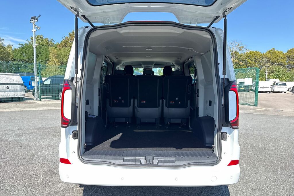 Volkswagen Transporter 2.0 Tdi 150 Commerce Pro Kombi Van Green #6