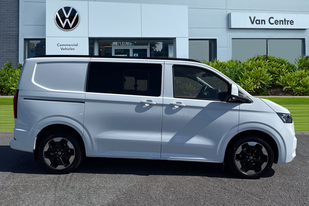 Volkswagen Transporter 2.0 Tdi 150 Commerce Pro Kombi Van Green #3