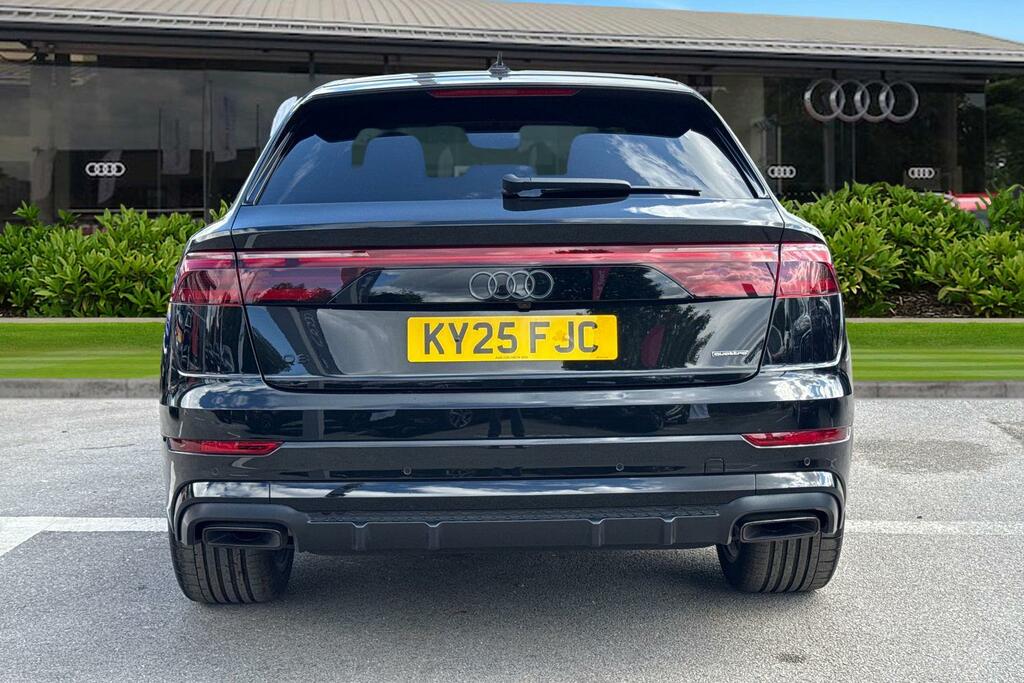 Audi Q8 Suv Black Edition 55 Tfsi Quattro 340 Ps Tiptronic Black #4