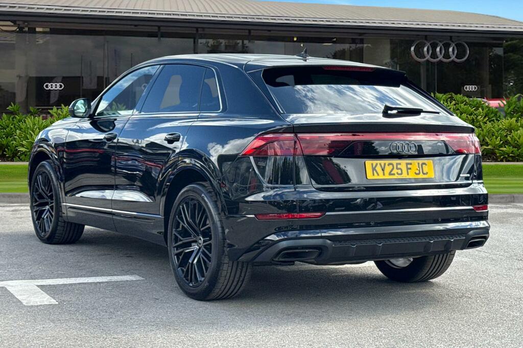 Audi Q8 Suv Black Edition 55 Tfsi Quattro 340 Ps Tiptronic Black #2