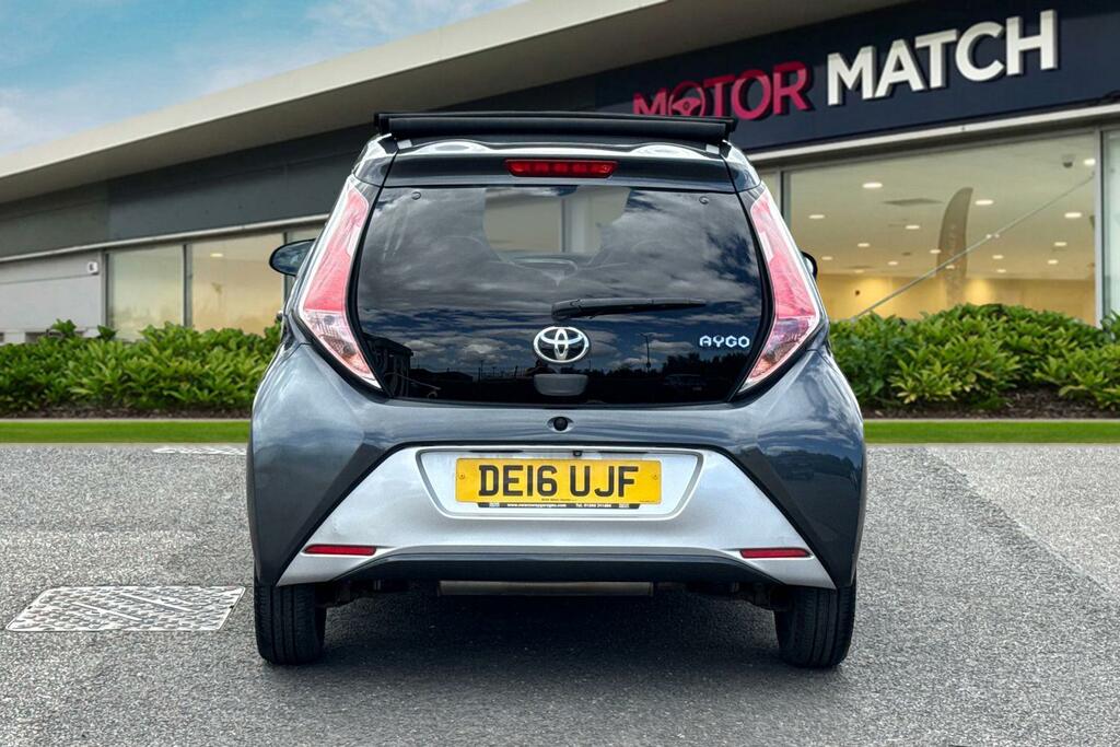 Toyota Aygo 1.0 Vvt-i X-clusiv Euro 6 Grey #4