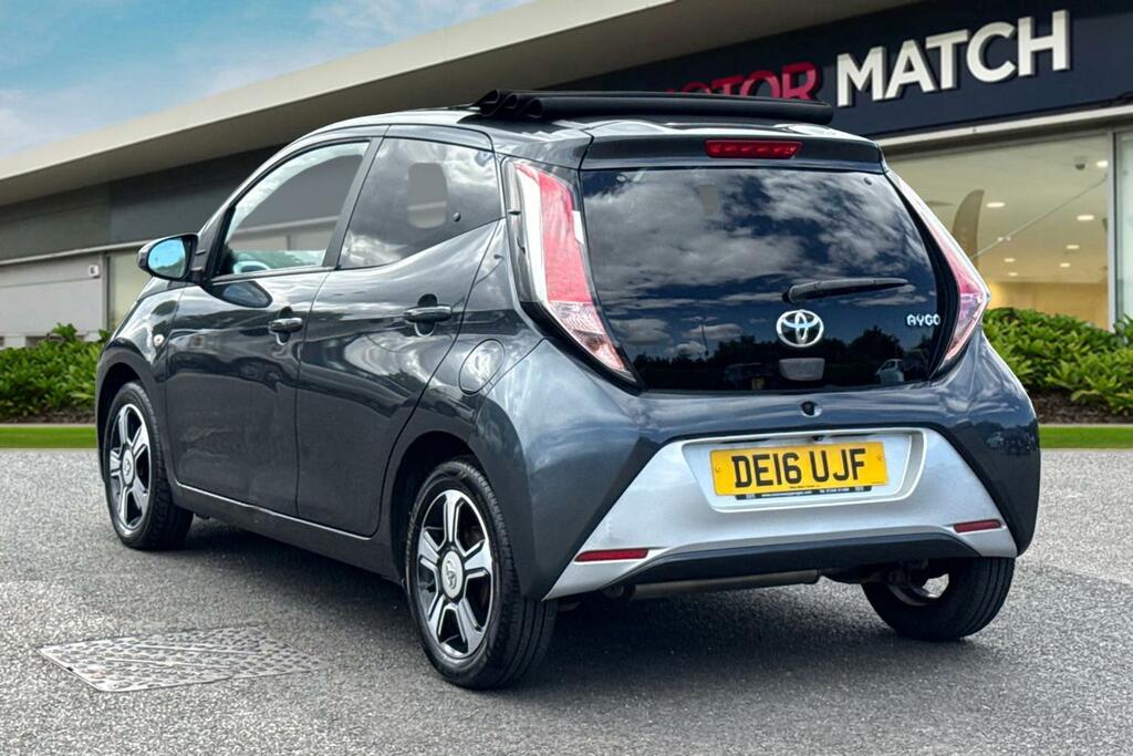 Toyota Aygo 1.0 Vvt-i X-clusiv Euro 6 Grey #2
