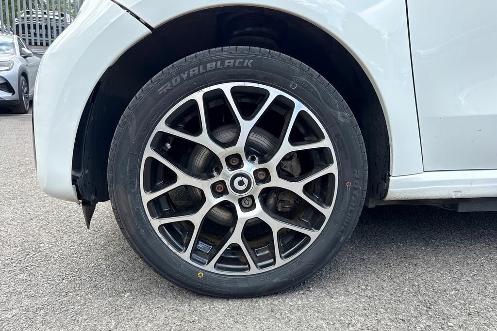 Smart Forfour 60Kw Eq Prime Exclusive 17Kwh 22Kwch Black #6