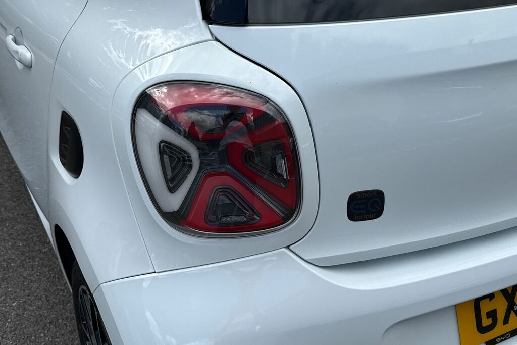 Smart Forfour 60Kw Eq Prime Exclusive 17Kwh 22Kwch Black #25