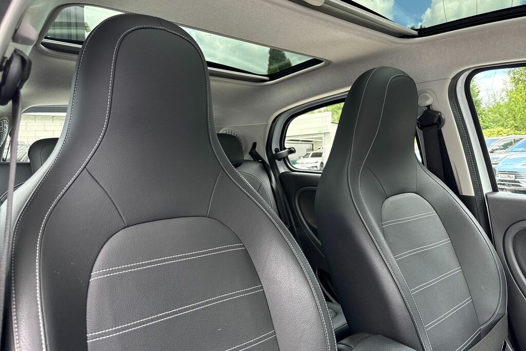 Smart Forfour 60Kw Eq Prime Exclusive 17Kwh 22Kwch Black #20