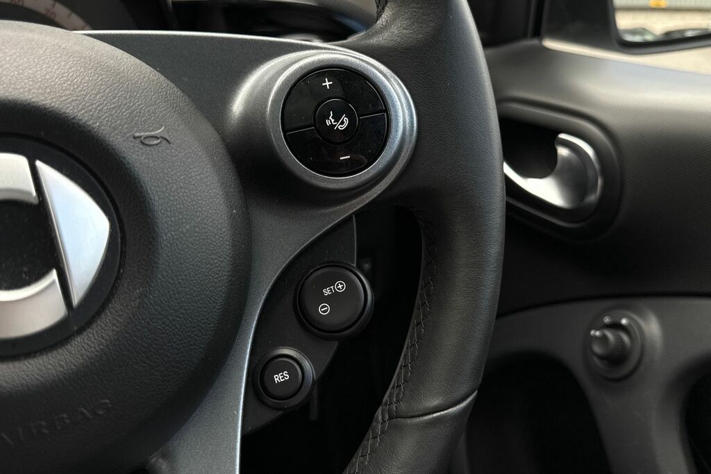 Smart Forfour 60Kw Eq Prime Exclusive 17Kwh 22Kwch Black #36