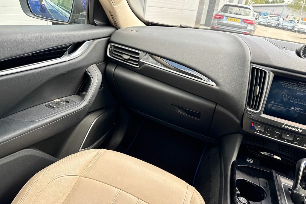Maserati Levante Suv Black #19