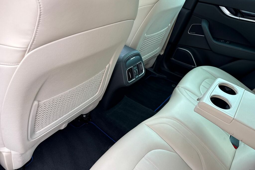 Maserati Levante Suv Black #26