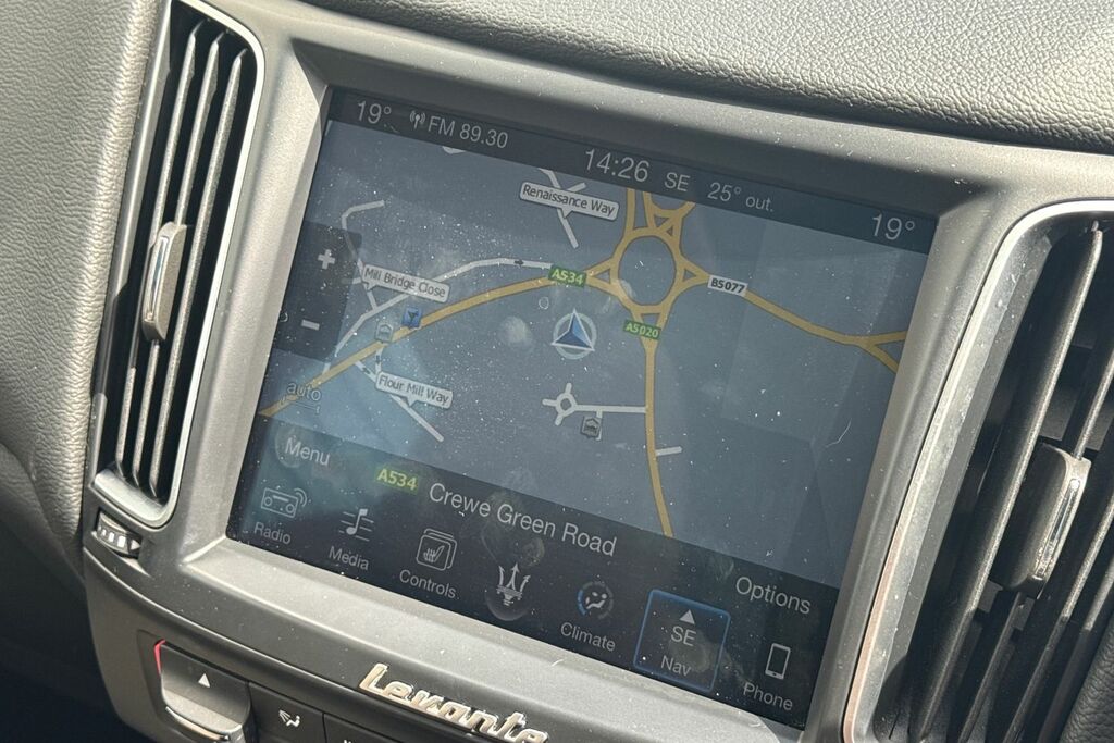 Maserati Levante Suv Black #16