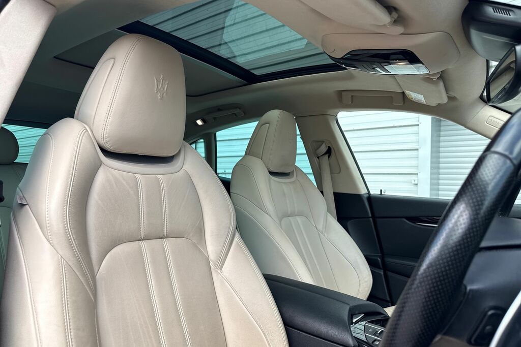 Maserati Levante Suv Black #23