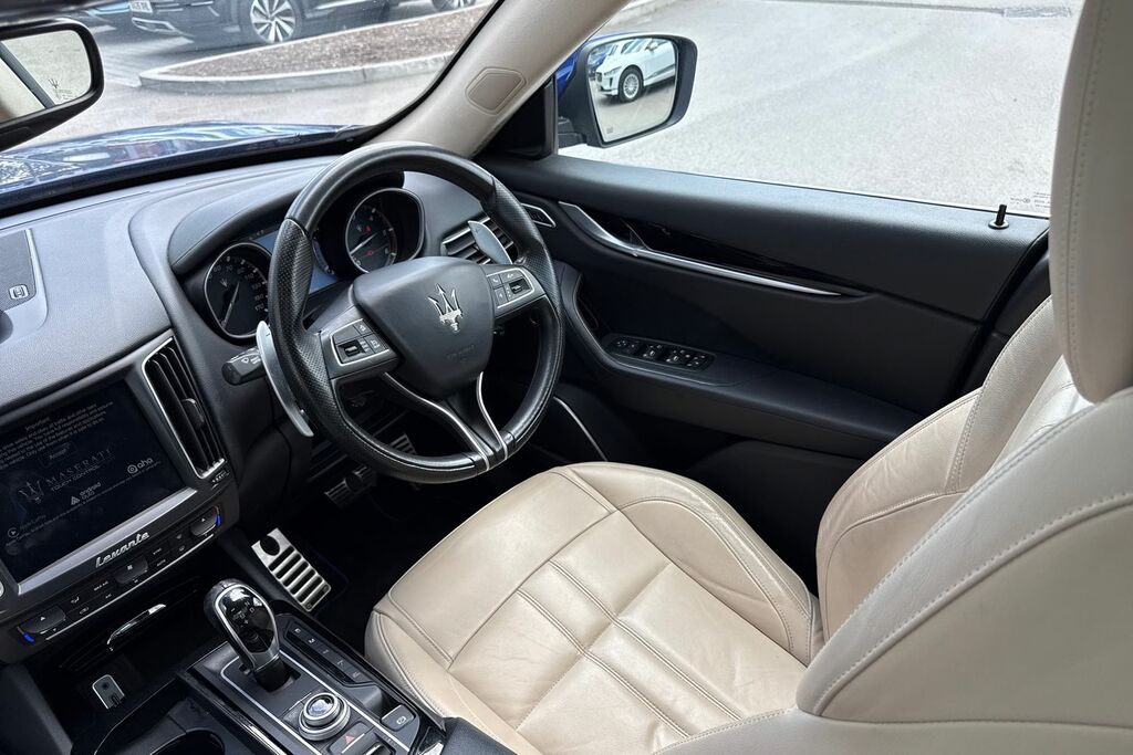 Maserati Levante Suv Black #28