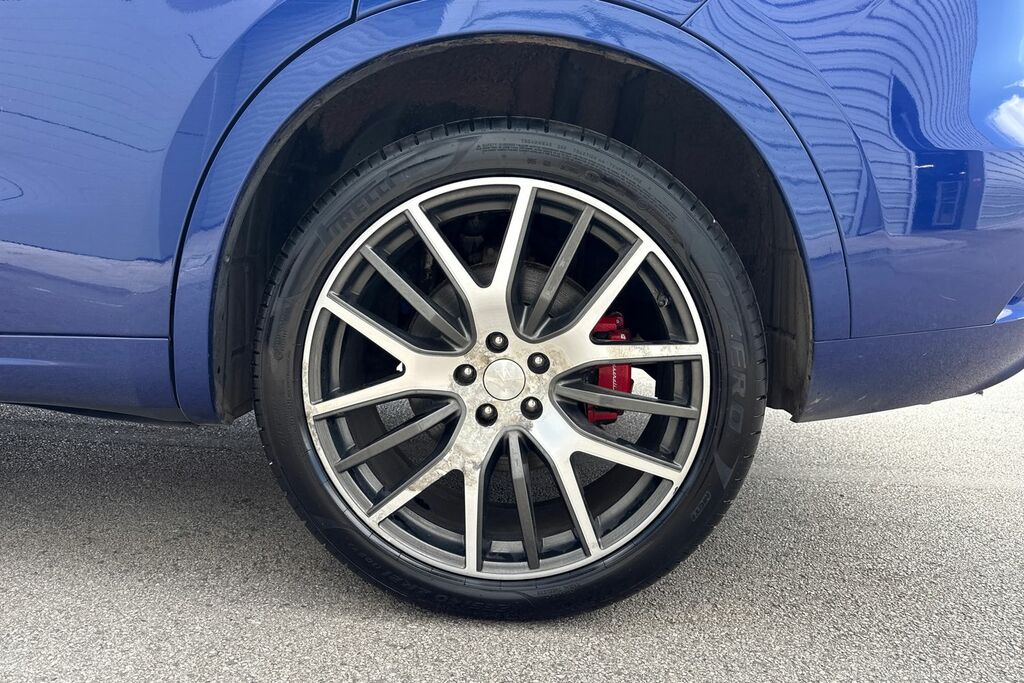 Maserati Levante Suv Black #10