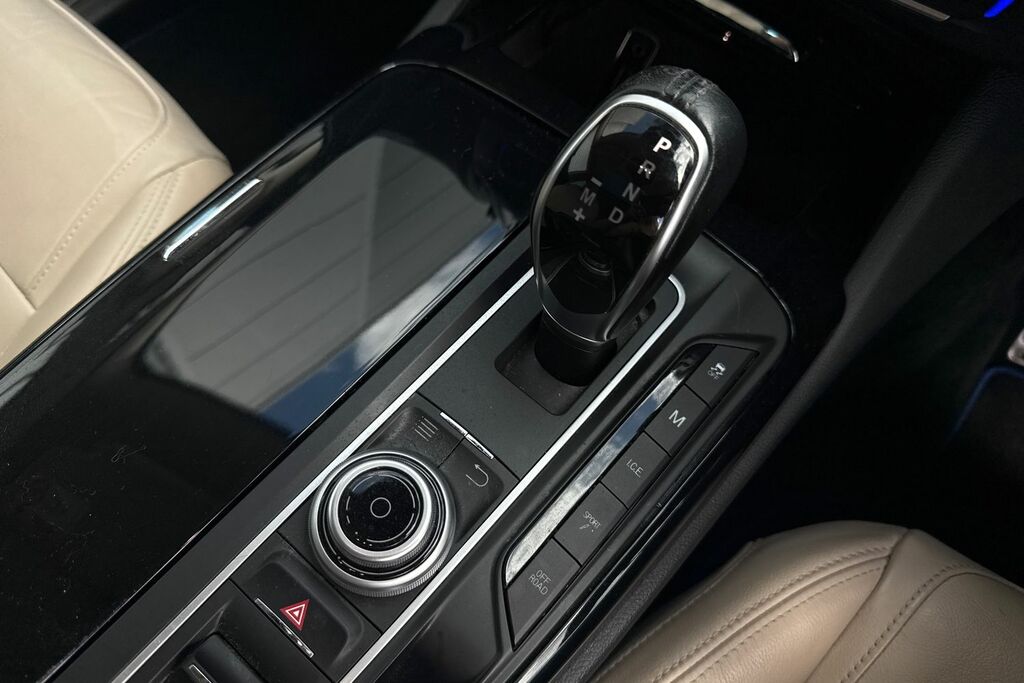 Maserati Levante Suv Black #22