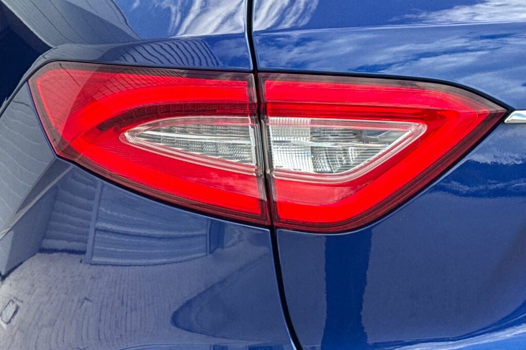 Maserati Levante Suv Black #7