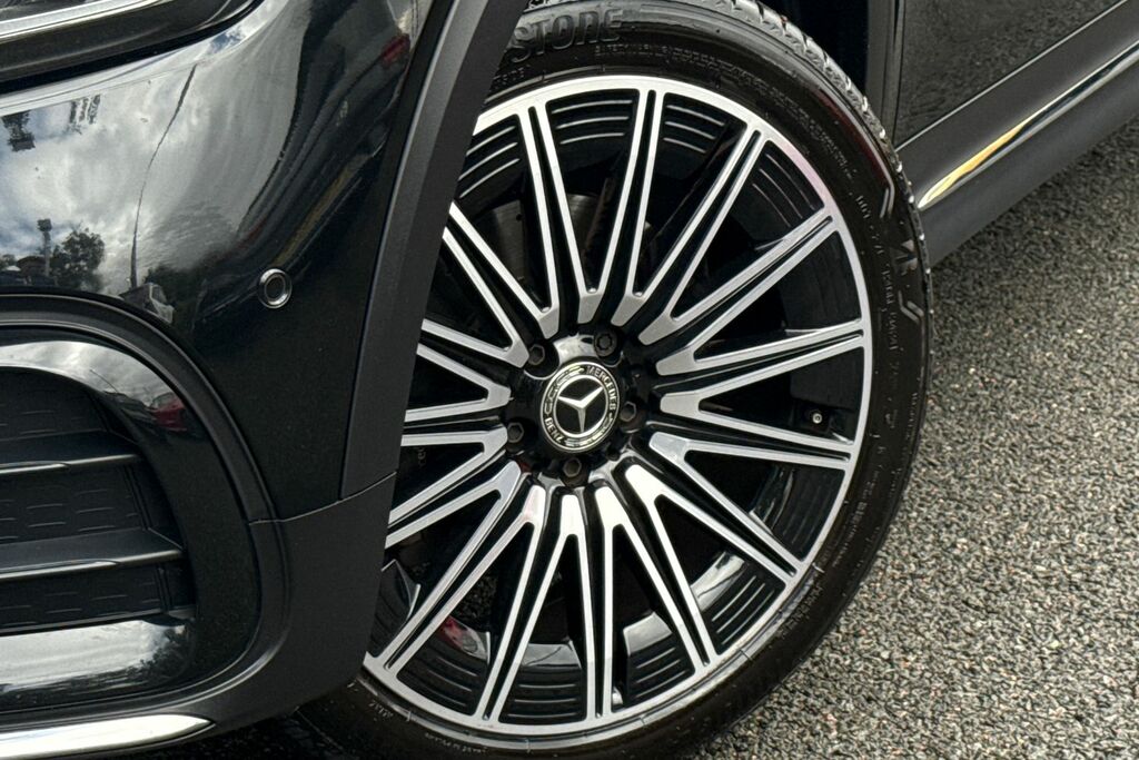 Mercedes-Benz GLB Class Glb 200 Amg Line Premium Plus 7G-tronic Silver #27
