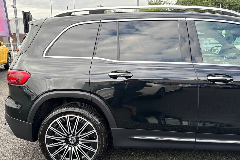 Mercedes-Benz GLB Class Glb 200 Amg Line Premium Plus 7G-tronic Silver #28