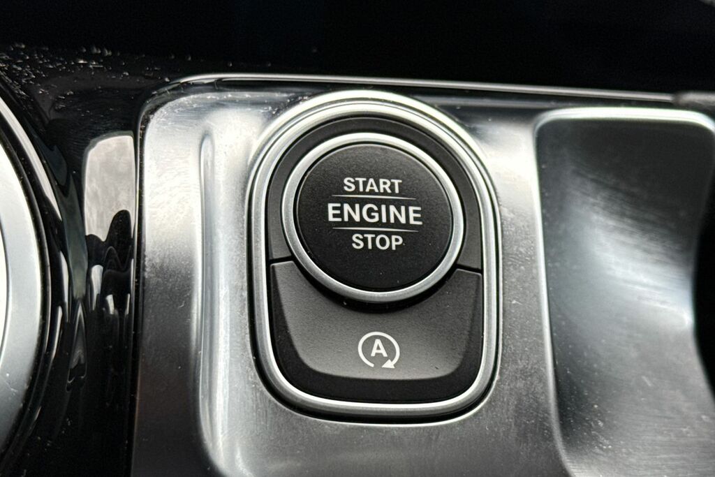 Mercedes-Benz GLB Class Glb 200 Amg Line Premium Plus 7G-tronic Silver #43