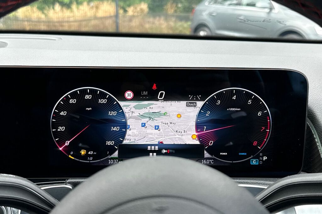 Mercedes-Benz GLB Class Glb 200 Amg Line Premium Plus 7G-tronic Silver #18