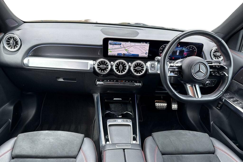 Mercedes-Benz GLB Class Glb 200 Amg Line Premium Plus 7G-tronic Silver #16