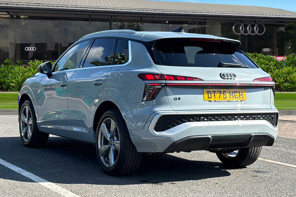 Audi Q3 Suv S Line Tfsi 150 Ps S Tronic Grey #2