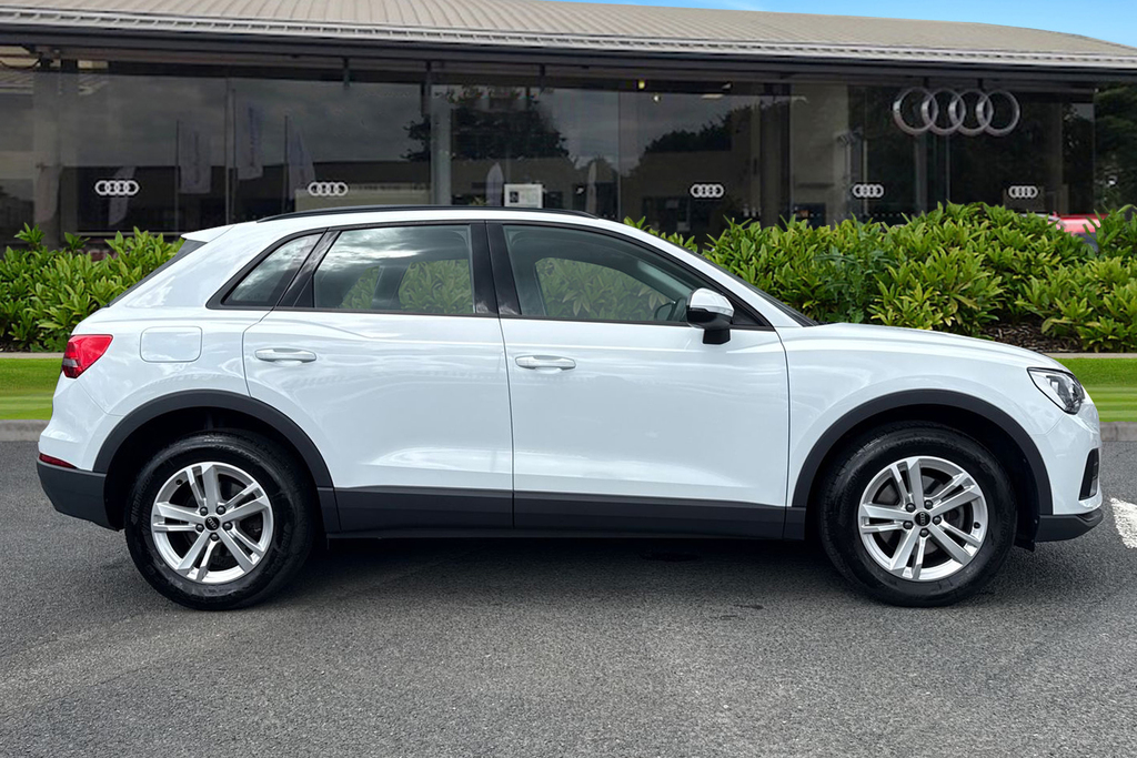 Audi Q3 Technik 35 Tdi 150 Ps S Tronic White #3