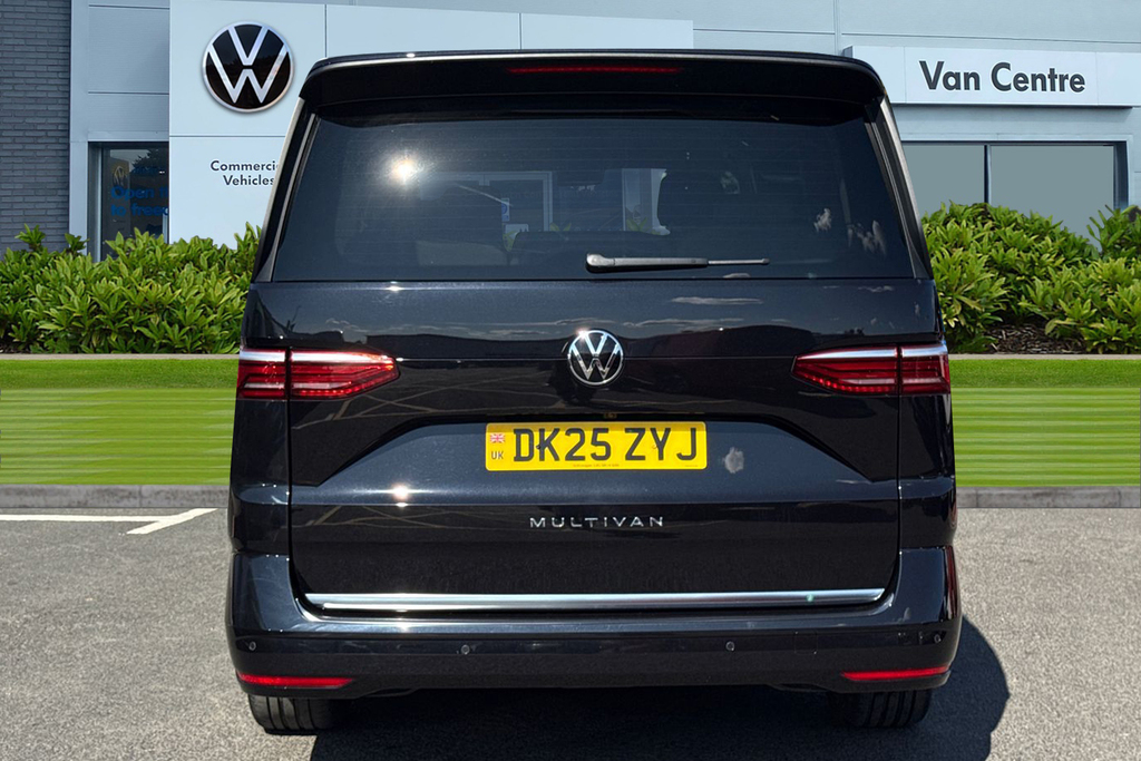 Volkswagen Multivan 2.0 Tdi Style Lwb Dsg Black #4