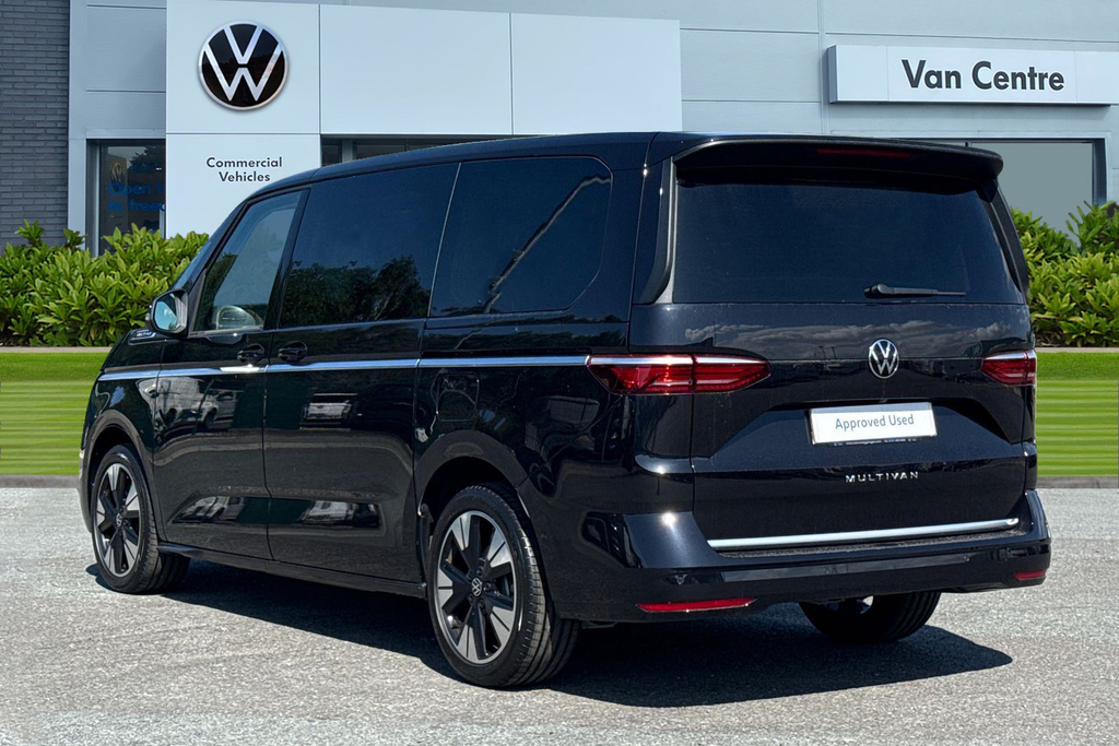 Volkswagen Multivan 2.0 Tdi Style Lwb Dsg Black #2
