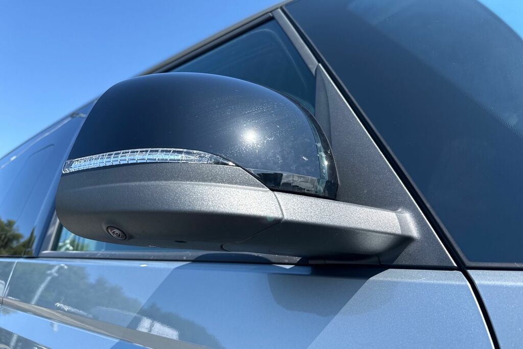 Volkswagen ID.Buzz 210Kw Life Pro 79Kwh Two Tone Paintsty  #25