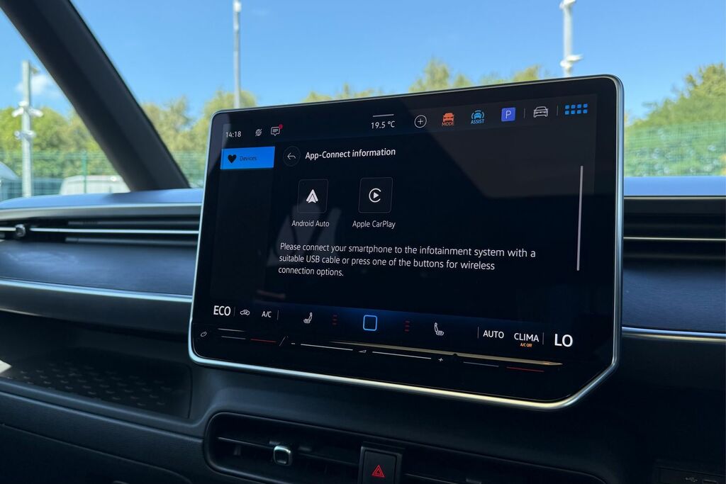 Volkswagen ID.Buzz 210Kw Life Pro 79Kwh Two Tone Paintsty  #48