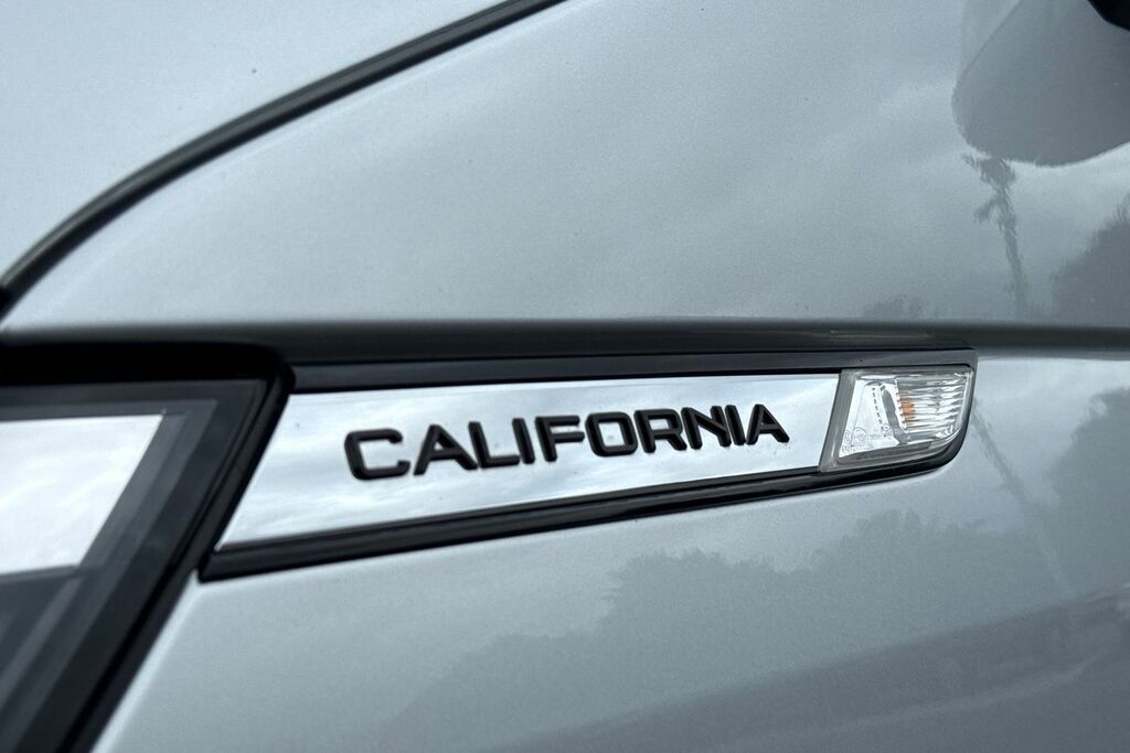 Volkswagen California Mpv White #27