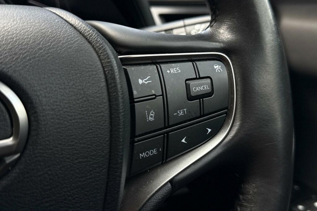 Lexus UX 300E 150Kw 54.3 Kwh E-cvt Takumi Pack Black #33