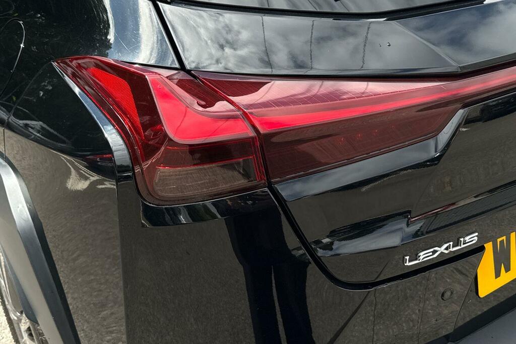 Lexus UX 300E 150Kw 54.3 Kwh E-cvt Takumi Pack Black #25