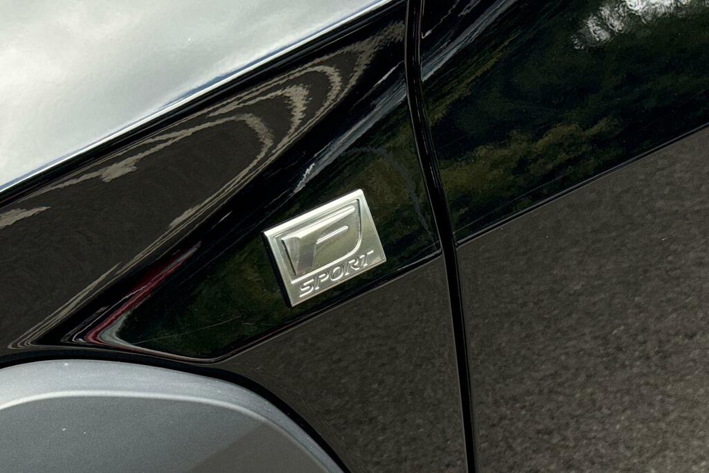 Lexus UX 300E 150Kw 54.3 Kwh E-cvt Takumi Pack Black #29