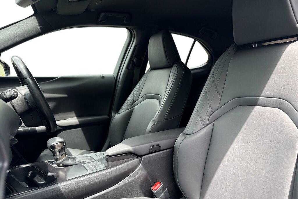 Lexus UX 300E 150Kw 54.3 Kwh E-cvt Takumi Pack Black #10